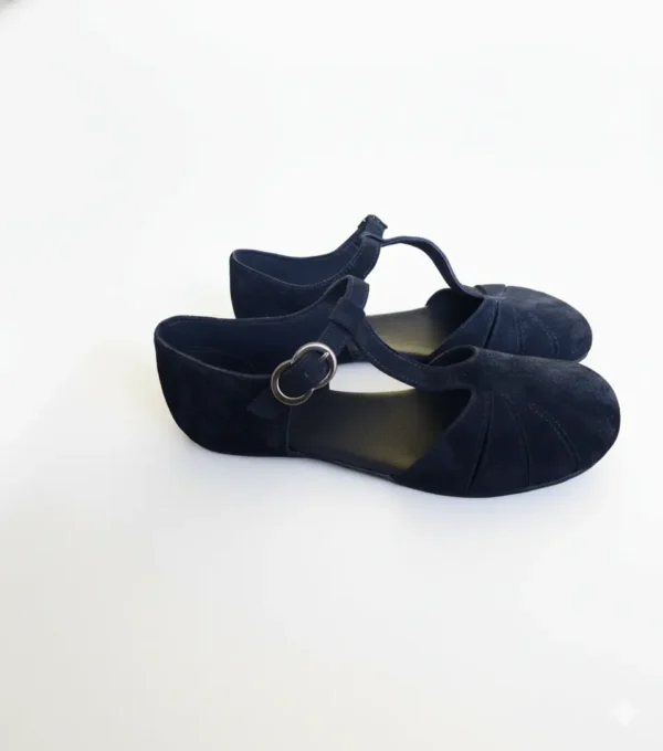 Liilia ⬪ Black